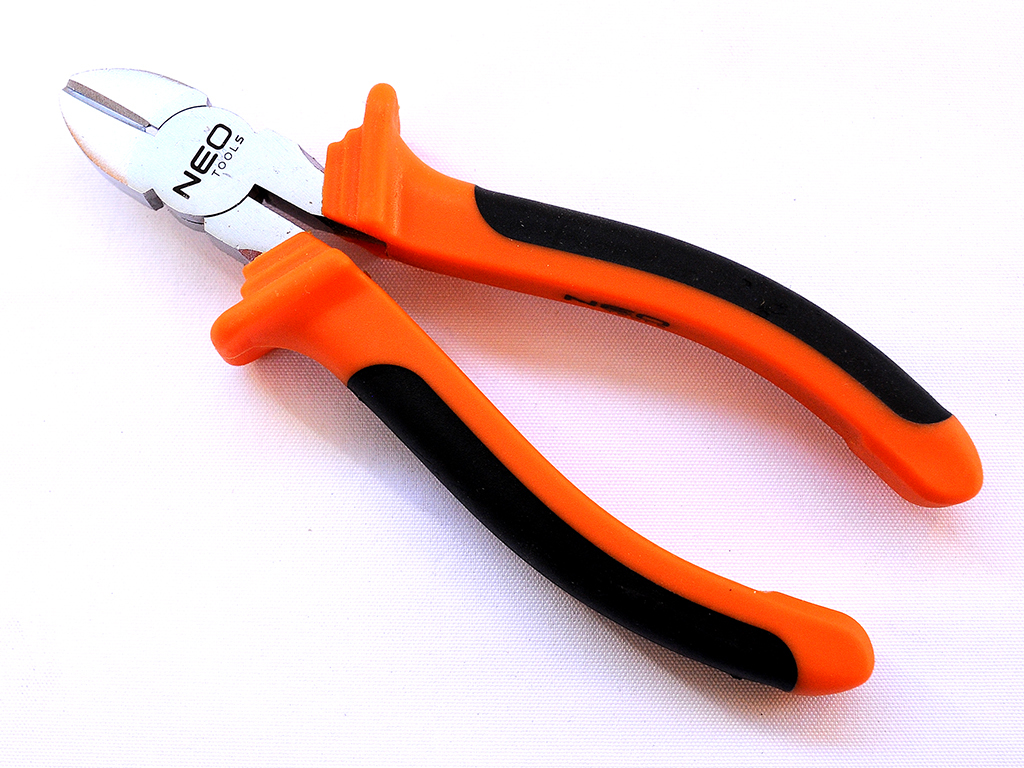 Kliešte štiepacie bočné, NEO tools