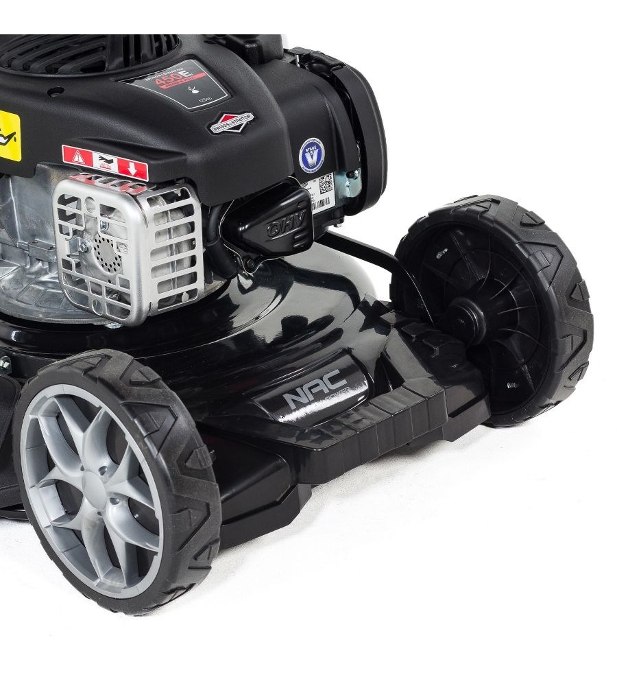 Detail benzínové sekačky NAC LS46-450E-HSS-JR a motoru Briggs & Stratton 450E