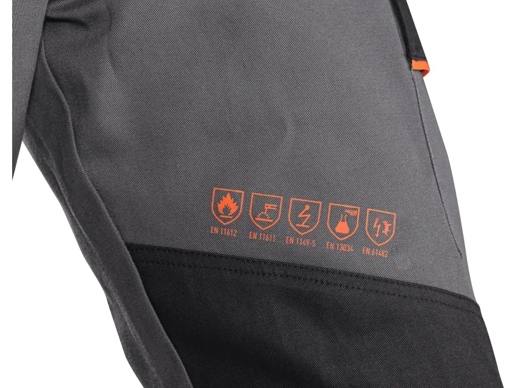 Detail kalhot CXS WorkTech-Multi s označením ochranných norem