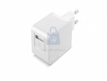Cestovní nabíječka CellularLine s datovým kabelem a konektorem Lightning
